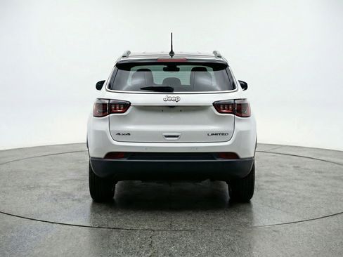 Used 2025 Jeep Compass Limited AWD/4WD image 7
