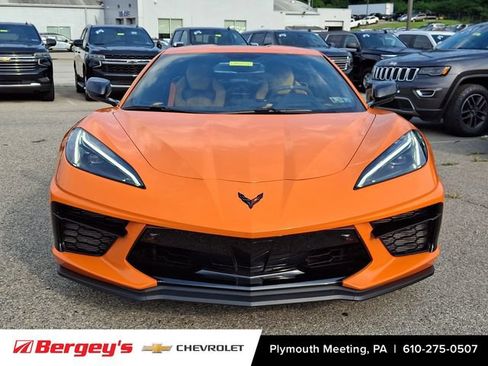 Used 2023 Chevrolet Corvette Stingray Preferred Cpe w/ Z51 Performance Package RWD image 3