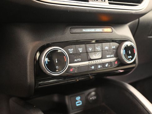 Used 2022 Ford Escape SE w/ Convenience Package image 14