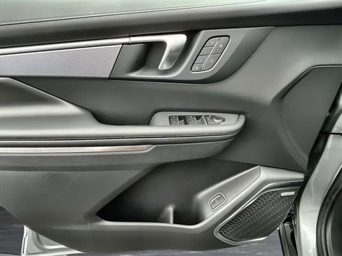 New 2026 Buick Enclave Sport Touring w/ Power Package FWD image 22