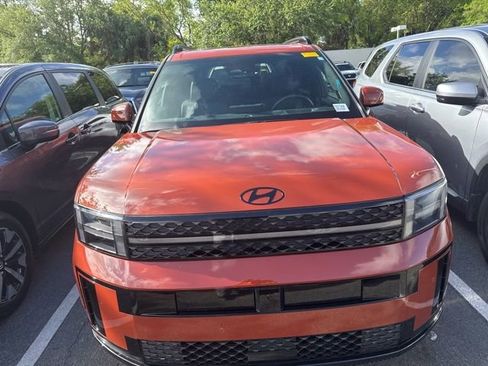 Used 2025 Hyundai Santa Fe Calligraphy image 2