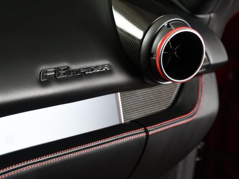 Used 2022 Ferrari F8 Tributo RWD image 37