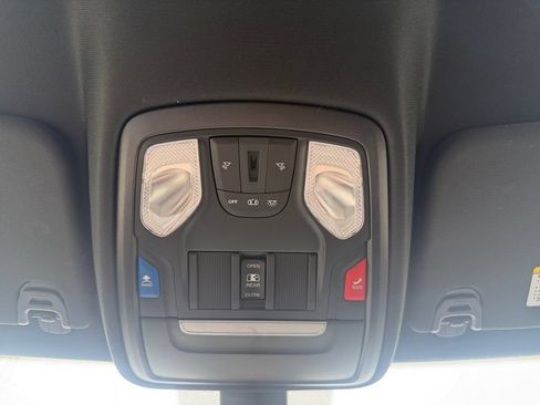 Used 2022 RAM 1500 Big Horn AWD/4WD image 20