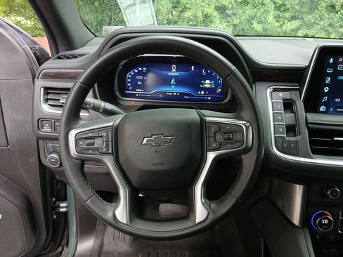 Used 2023 Chevrolet Tahoe Z71 w/ Luxury Package AWD/4WD image 22