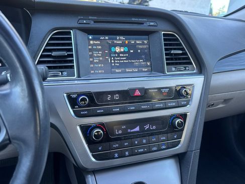 Used 2016 Hyundai Sonata Limited FWD image 26