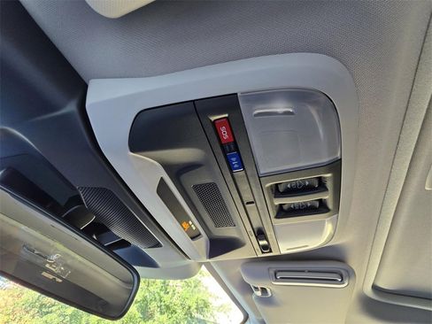 New 2025 Subaru Crosstrek 2.5i Premium image 29