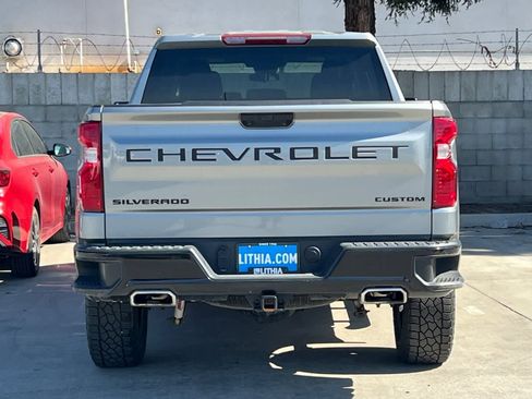 Used 2024 Chevrolet Silverado 1500 Custom Trail Boss w/ LPO, Dark Essentials Package AWD/4WD image 8