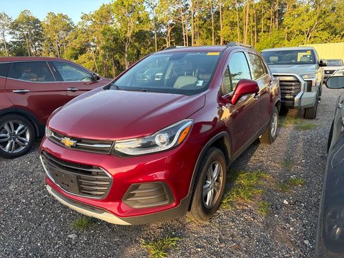 Used 2019 Chevrolet Trax LT AWD/4WD image 3