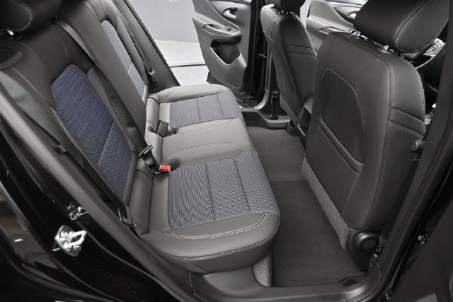 New 2026 Buick Envista Sport Touring w/ Convenience I Package FWD image 19