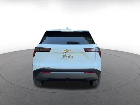 Used 2025 Chevrolet Equinox LT FWD image 11