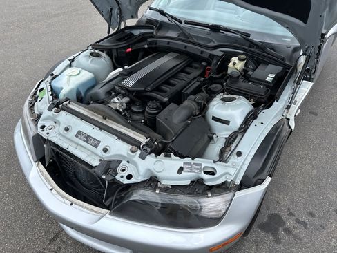 Used 2000 BMW Z3 2.5i RWD image 15