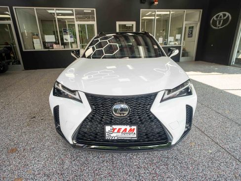 Used 2024 Lexus UX 250h F Sport AWD/4WD image 6
