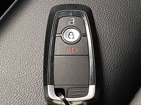 Used 2019 Ford Edge SEL w/ Equipment Group 201A image 32