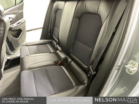 Used 2024 Buick Envista Preferred w/ Convenience I Package FWD image 26