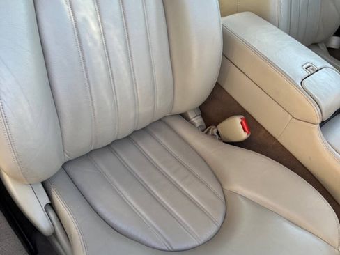 Used 2001 Jaguar XK8 Coupe RWD image 9