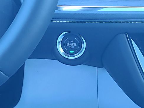 New 2026 Chevrolet Suburban Premier AWD/4WD image 24