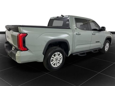Used 2025 Toyota Tundra SR5 w/ SR5 Premium Package AWD/4WD image 5