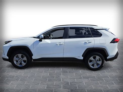 Used 2024 Toyota RAV4 XLE image 4