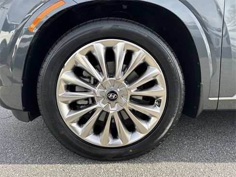 Used 2020 Hyundai Palisade Limited image 11