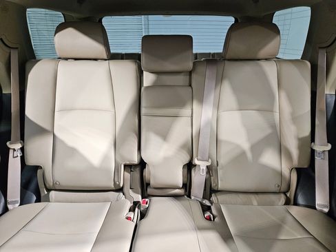 Used 2023 Toyota 4Runner SR5 Premium w/ Moonroof Package AWD/4WD image 13