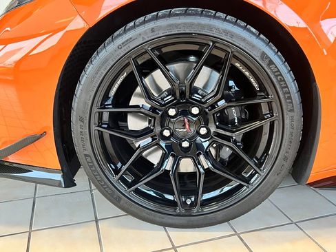 Used 2023 Chevrolet Corvette Z06 image 9