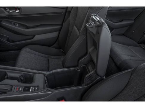 Used 2025 Honda Accord SE image 13