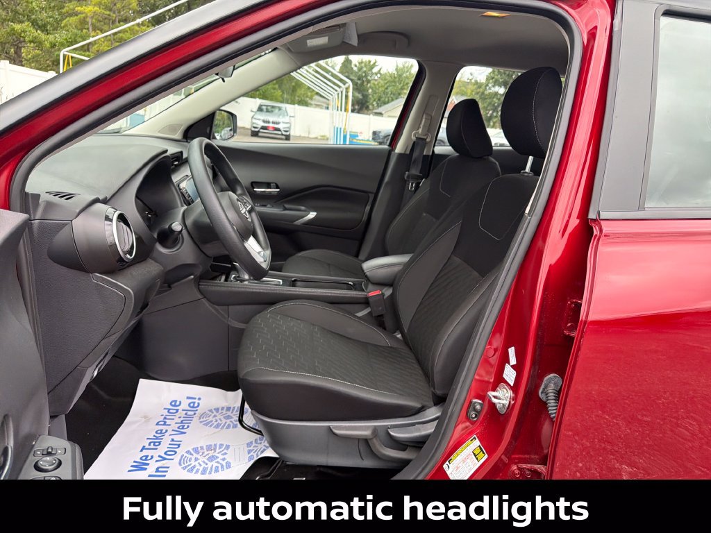 Certified 2024 Nissan Kicks SV FWD image 11