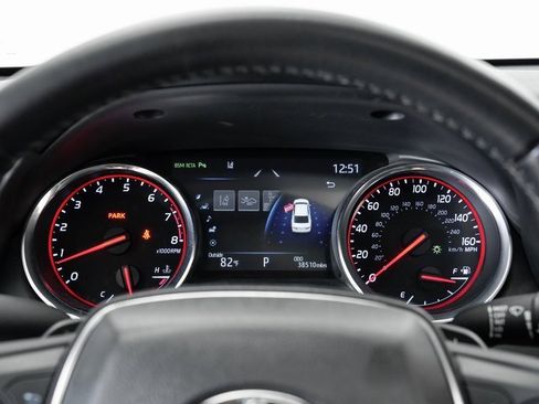 Used 2019 Toyota Camry XSE image 15