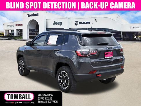 Used 2024 Jeep Compass Trailhawk AWD/4WD image 5
