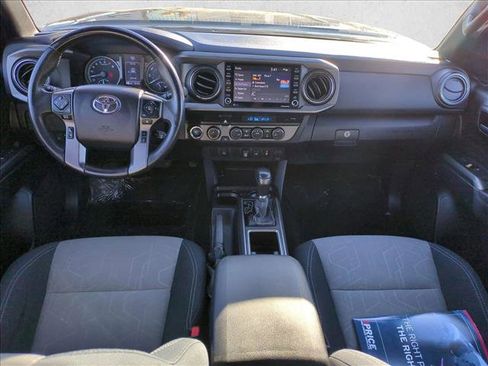 Used 2021 Toyota Tacoma TRD Off-Road image 16