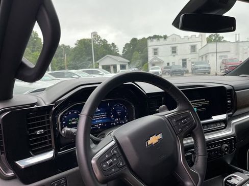 Used 2024 Chevrolet Silverado 1500 High Country w/ High Country Premium Package image 20