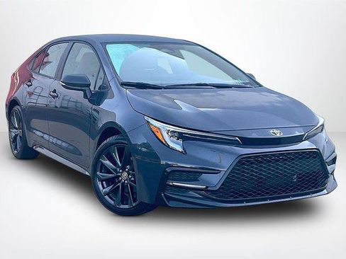 Certified 2026 Toyota Corolla SE FWD image 1