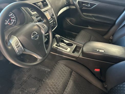 Used 2016 Nissan Altima 2.5 S w/ Power Driver Seat Package FWD image 12