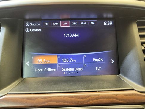 Used 2017 Nissan Pathfinder Platinum AWD/4WD image 25
