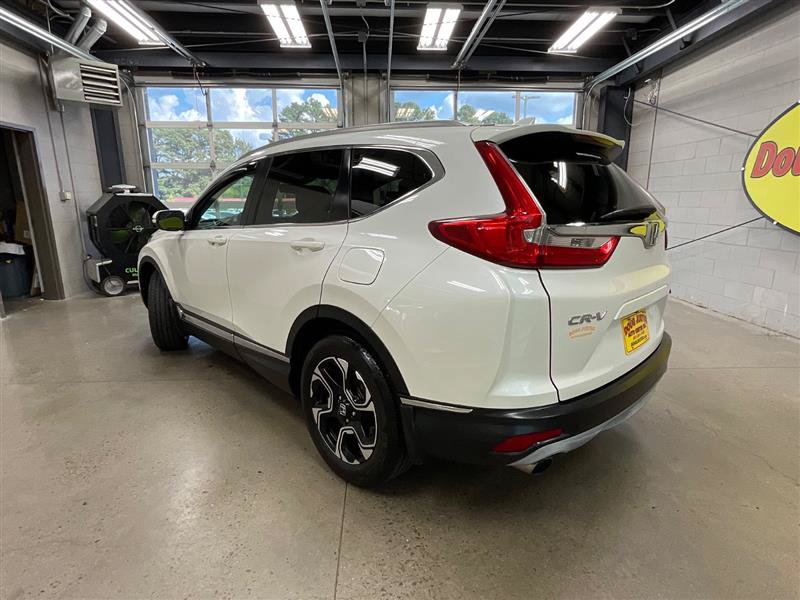 Used 2017 Honda CR-V Touring image 3