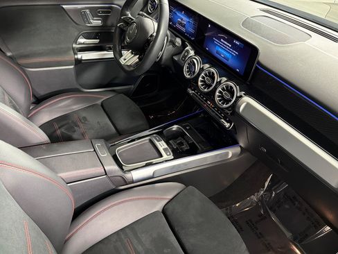 Used 2024 Mercedes-Benz GLB 35 AMG 4MATIC image 15