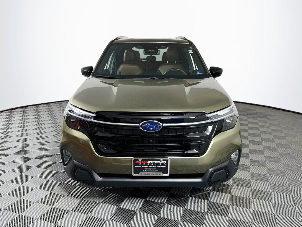 Used 2026 Subaru Forester Touring AWD/4WD image 2