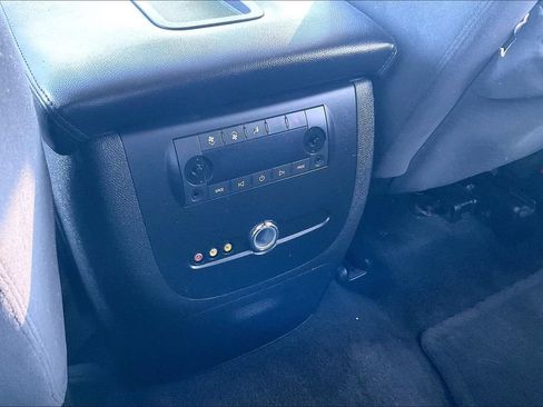 Used 2007 Chevrolet Suburban LT AWD/4WD image 11
