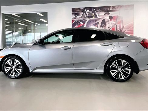 Used 2016 Honda Civic EX-T image 3