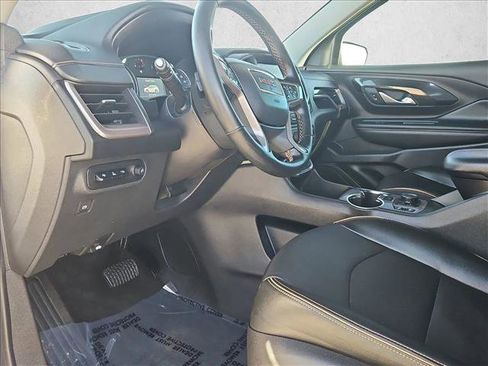 Used 2024 GMC Terrain AT4 w/ LPO, 'HIT The Road' Package image 10