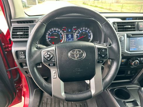 Used 2017 Toyota 4Runner SR5 image 14
