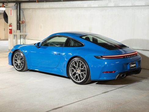 Certified 2025 Porsche 911 Carrera S RWD image 3