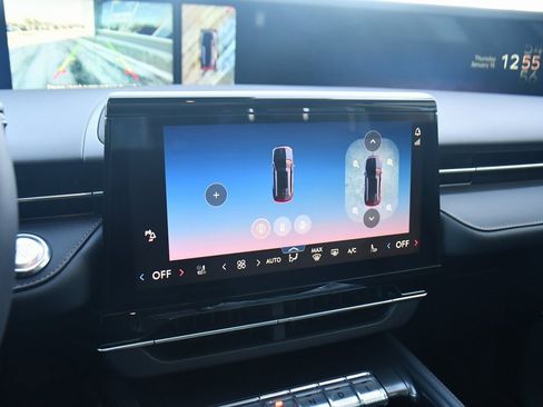 Used 2026 Lincoln Nautilus Premier w/ Equipment Group 102A image 29