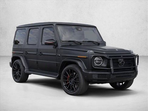 Used 2024 Mercedes-Benz G 550 image 3