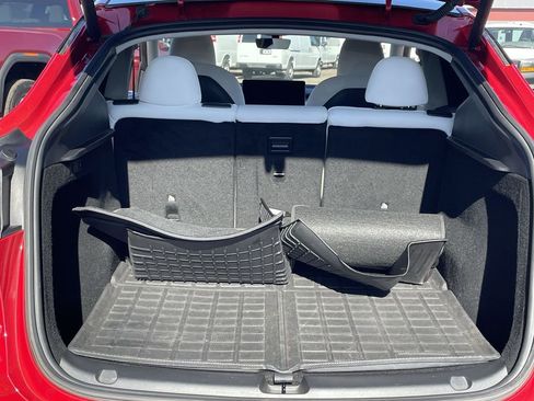 Used 2023 Tesla Model Y Long Range image 26