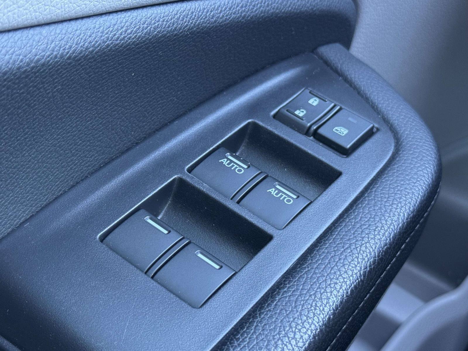 Used 2019 Honda Pilot Touring image 9