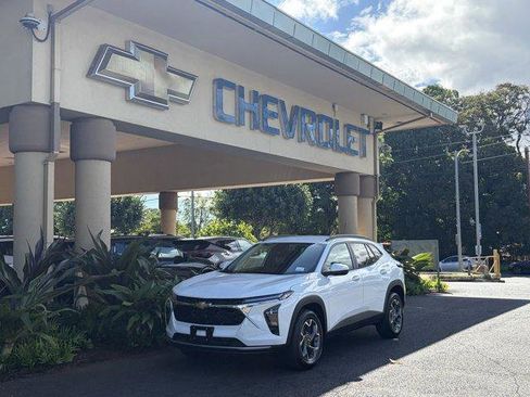 New 2026 Chevrolet Trax LT w/ Driver Confidence Package image 1