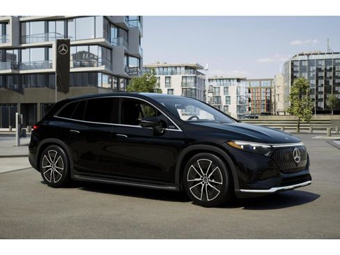 Used 2023 Mercedes-Benz EQS 450+ SUV image 14