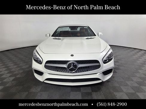 Used 2018 Mercedes-Benz SL 550 image 32