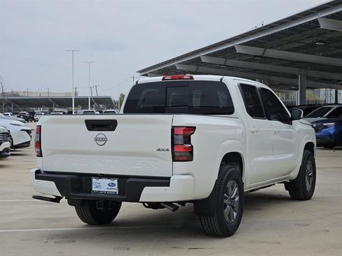 Used 2026 Nissan Frontier SV w/ Tow Package image 4